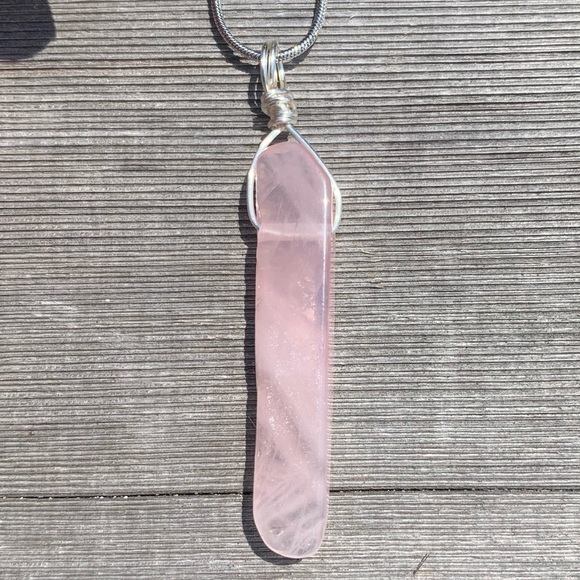 The Wild Willows Jewelry - Rough Crystal Pink Quartz Rose Necklace